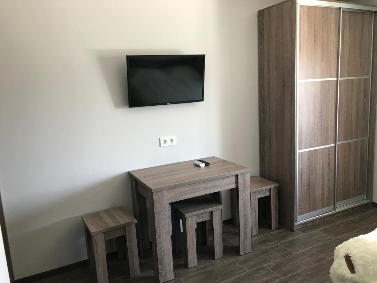 Вулиця 8-Го Березня Апартаменты Myrhorod Exterior photo