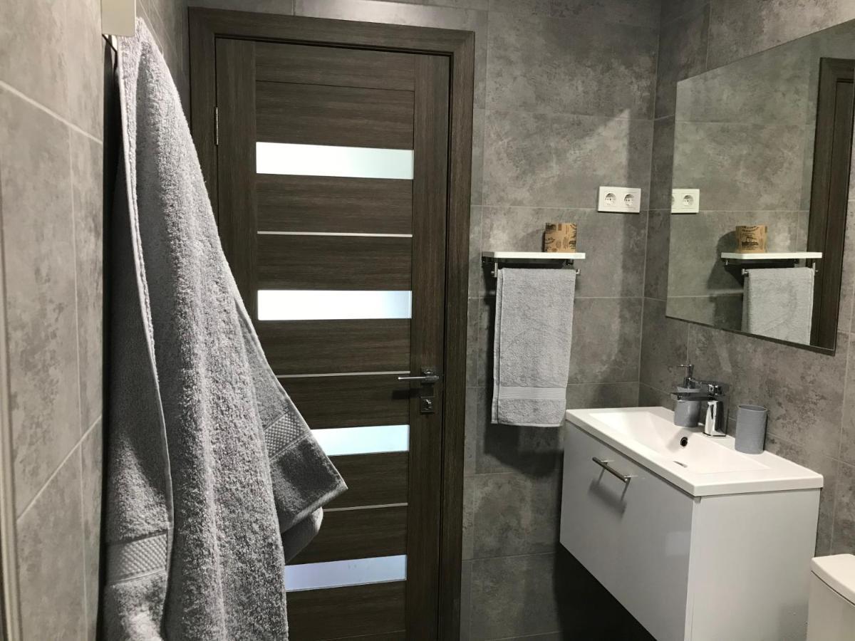 Вулиця 8-Го Березня Апартаменты Myrhorod Exterior photo